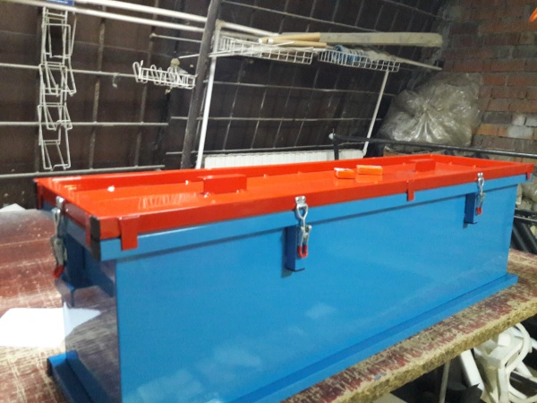 Горизонтальный герметичный специализированный контейнер для сбора, хранения,  транспортировки отработанных ртутьсодержащих ламп: ЛБ 20, ЛБ 40, ДРЛ, ГСК 1550, 1250х600х400 мм (3 секции)