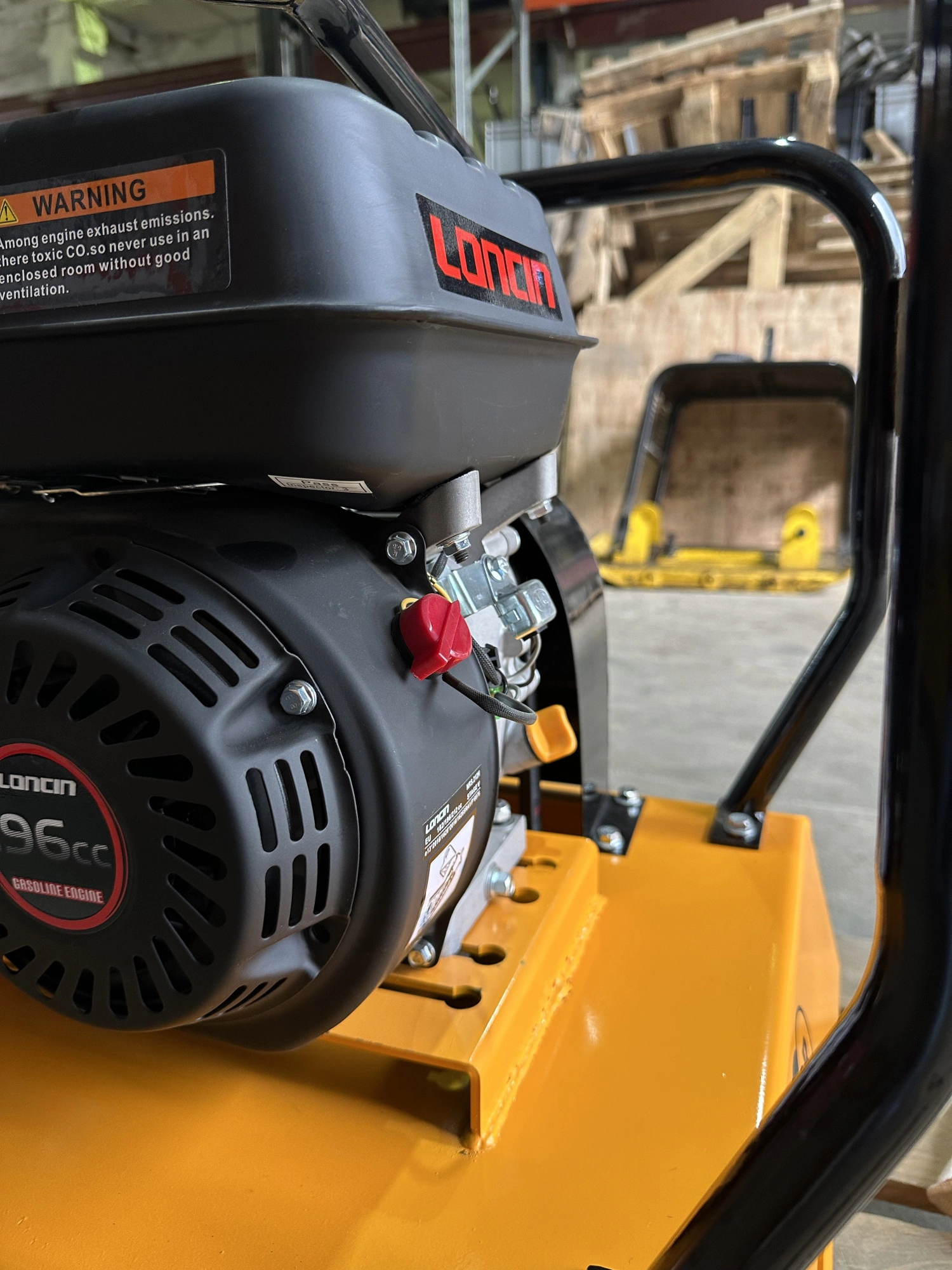 Виброплита 90 кг, 23 кН (Loncin) без бака TOR C-90